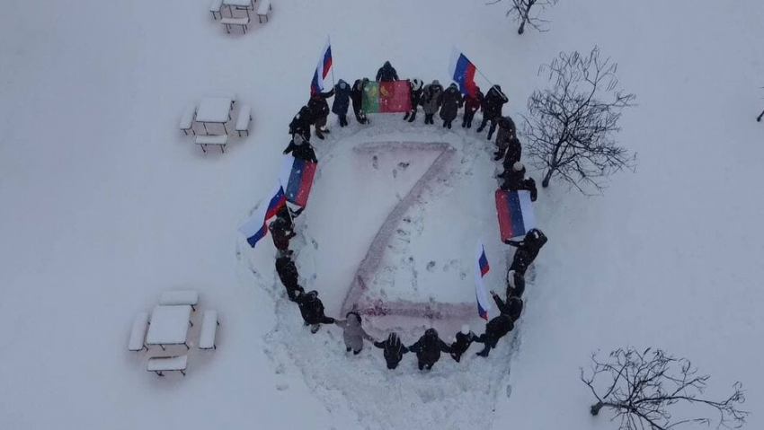 Таловчане поддержали акцию #СвоихНеБросаем