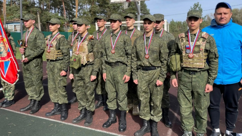 Таловские школьники заняли третье место на военно-спортивных соревнованиях