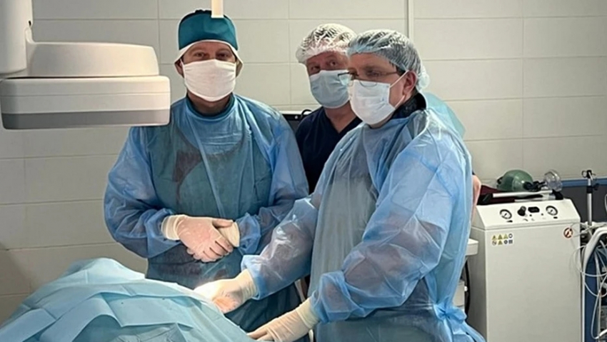 В Бобровской районной больнице пациентке имплантировали кардиостимулятор