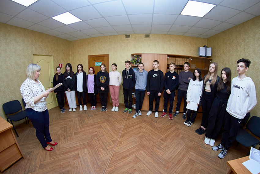 Школьников Аннинского района  научили составлять генеалогическое древо