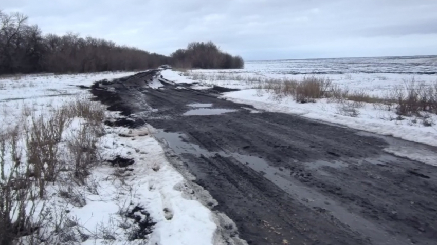 Жители Таловского и Аннинского районов пожаловались на непроходимую грунтовку