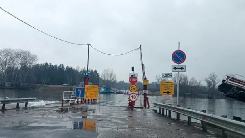 В Воронежской области под воду ушёл уже третий мост