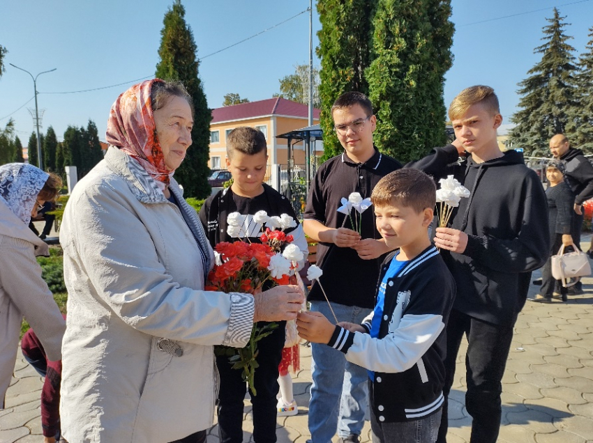 В Панинском районе провели акцию «Белый цветок»