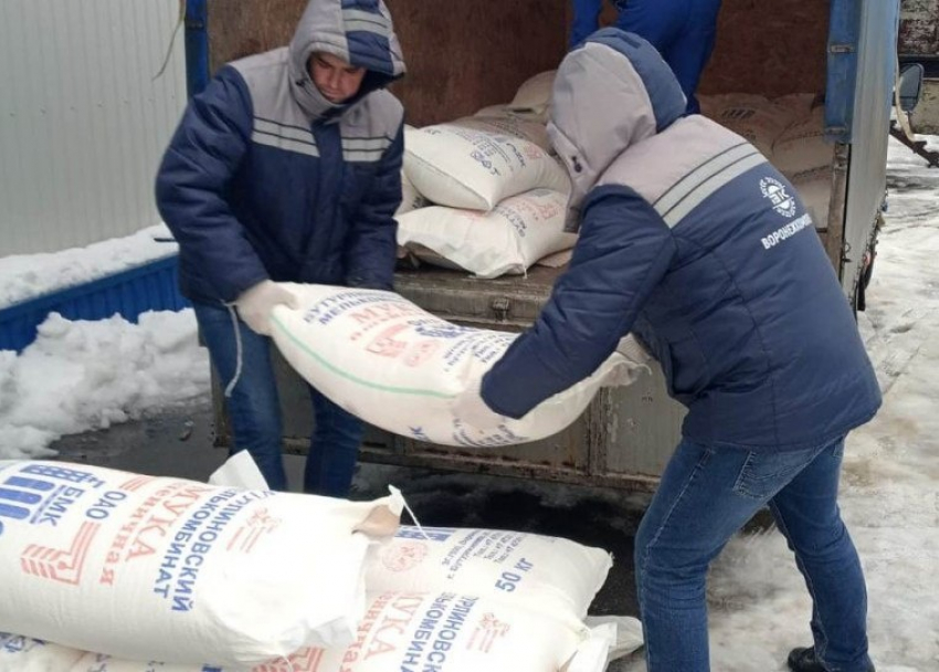 Таловские аграрии отправили очередную гуманитарную помощь в зону СВО