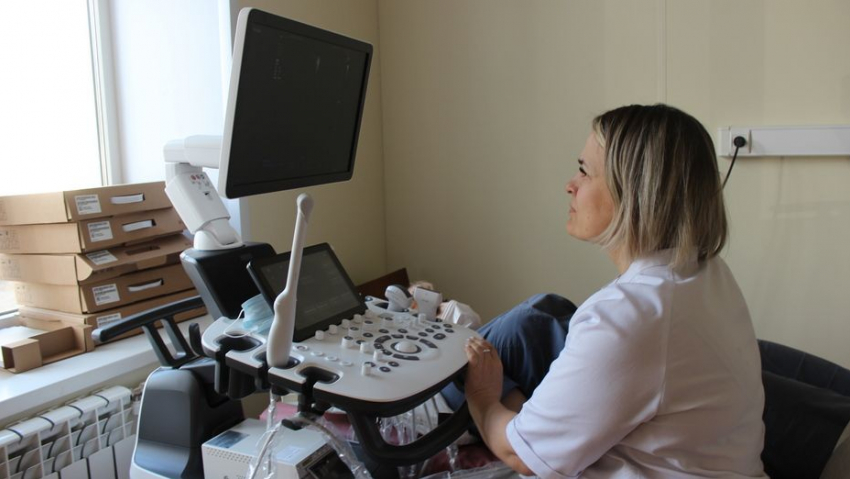 В Таловскую райбольницу купили новый УЗИ-аппарат