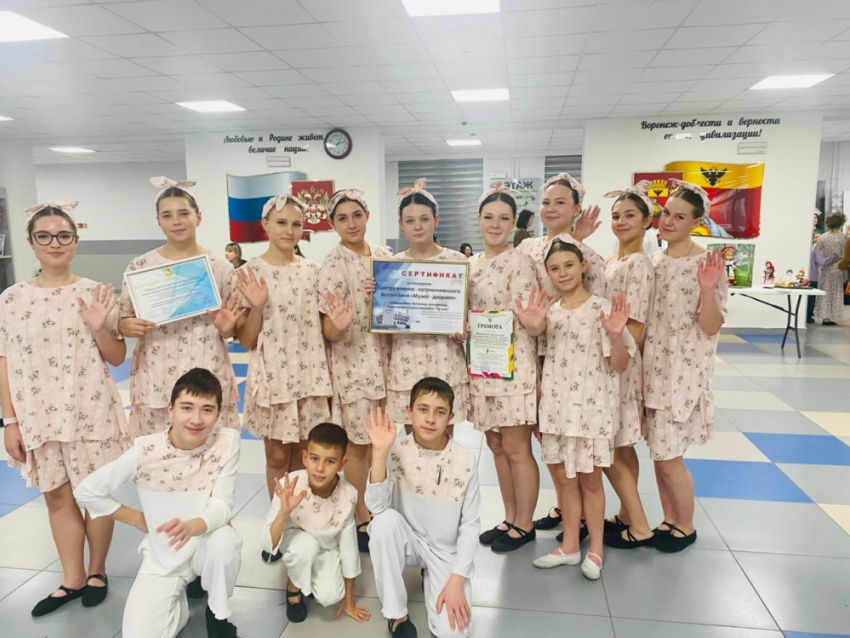 Творческие коллективы из Бобровского района приняли участие в фестивале «Вдохновение. Творчество. Стиль»