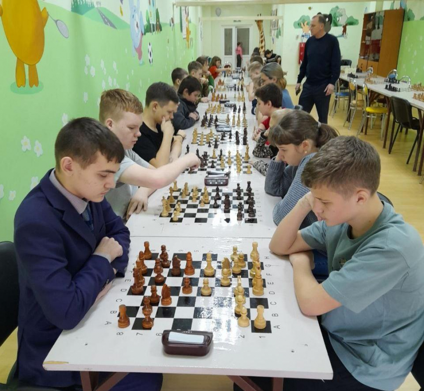 Панинские школьники приняли участие в шахматном турнире в Верхней Хаве
