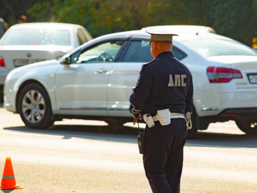 Автомобилистов предупредили о рейдах по тонировке в Воронежской области