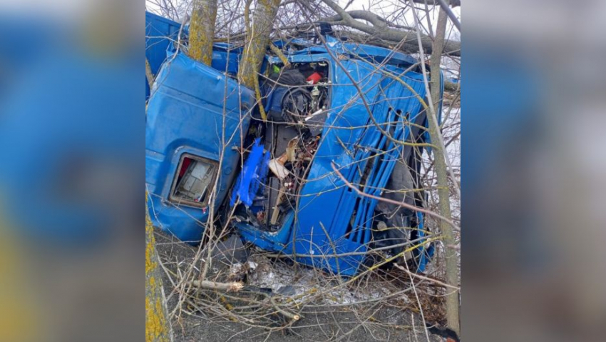 В Панинском районе в ДТП погиб 34-летний водитель КамАЗа