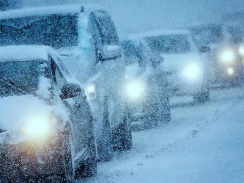 Мокрый снег и гололед задержатся в Воронежской области еще на сутки