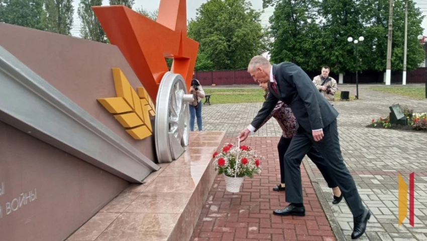 В Боброве прошёл митинг, посвященный 80-летию Победы