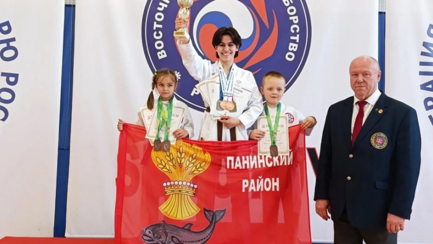 Панинская каратистка приняли участие во всероссийских соревнованиях