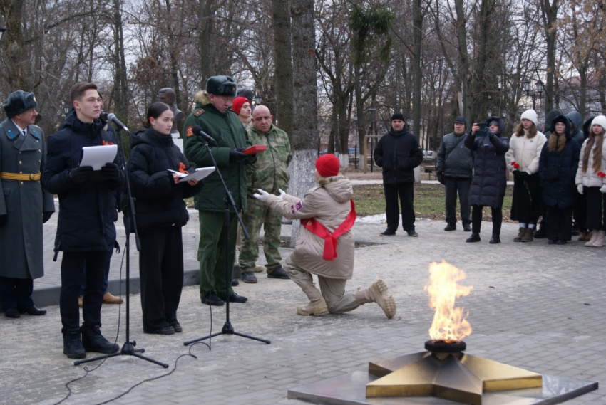 В Бобровском районе стартовала эстафета «Слава»