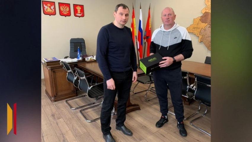 Из Панинского района бойцам СВО отправили тепловизор