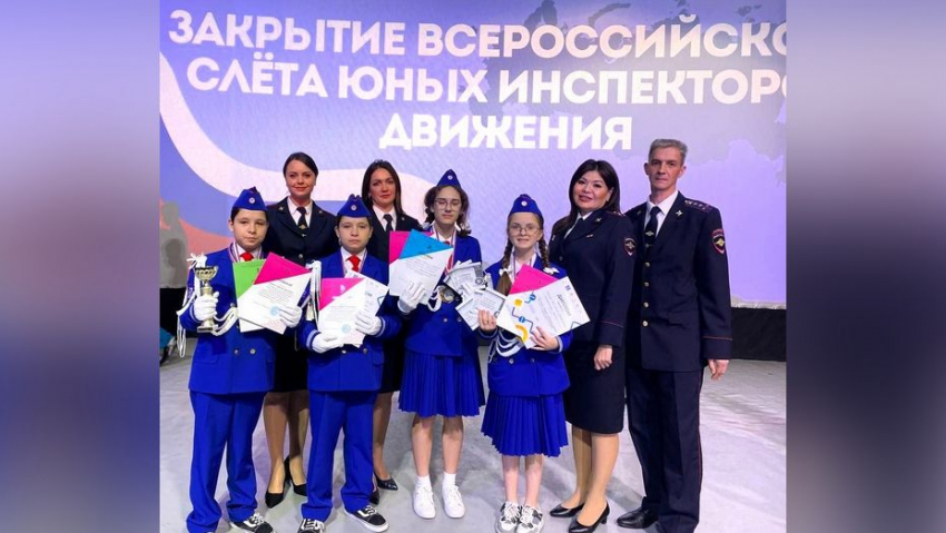 Бобровские школьники победили во всероссийском конкурсе агитбригад