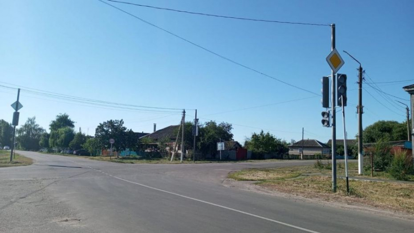 В Таловой установили новые светофоры на двух перекрёстках
